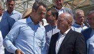 Επαφές δημάρχου με τον πρωθυπουργό, κατά την επίσκεψη του τελευταίου στην Λευκάδα.