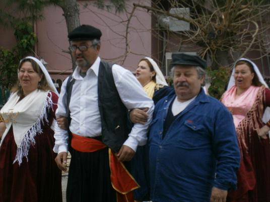 Οι νύφες χόρεψαν…στο Μεγανήσι.