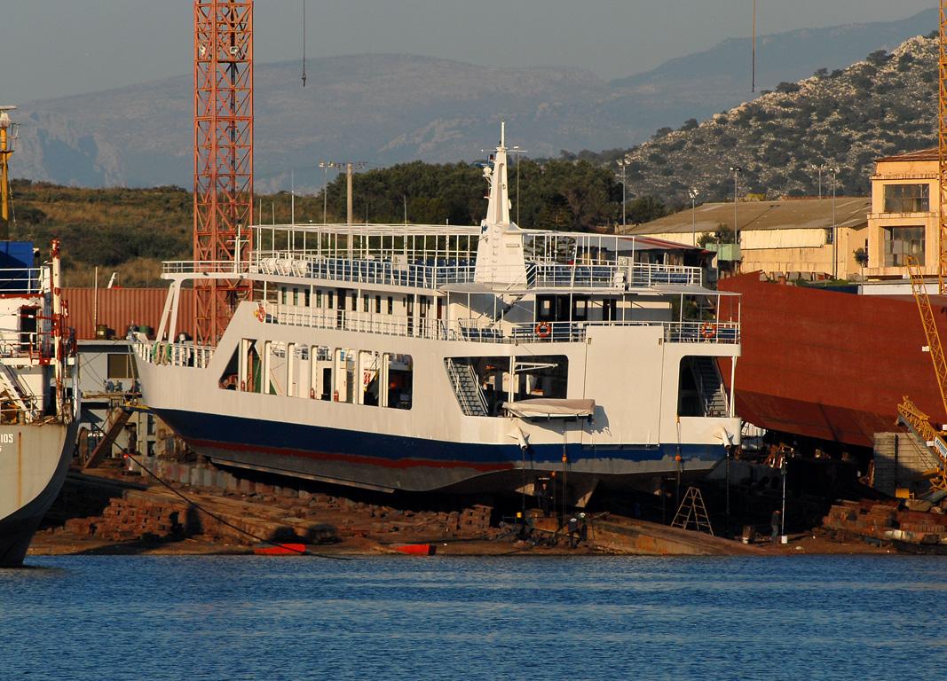 Το «Μεγανήσι ΙΙ» στο καρνάγιο