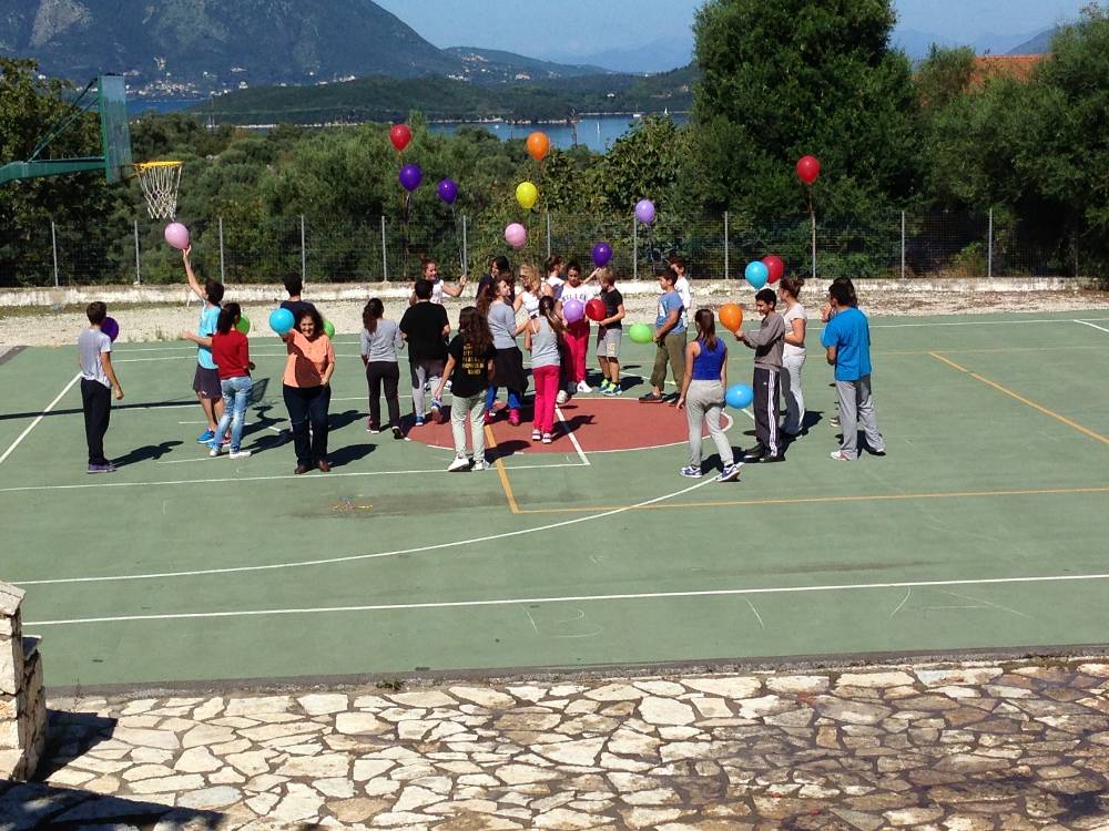 Μια υπέροχη δράση του Γυμνασίου- Λυκείου μας κατά του ρατσισμού